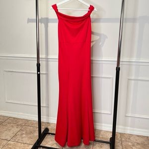 Red bodycon gown